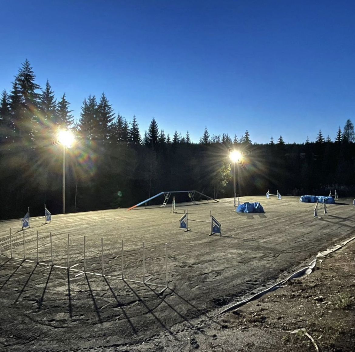 Valaistu ulkokenttä